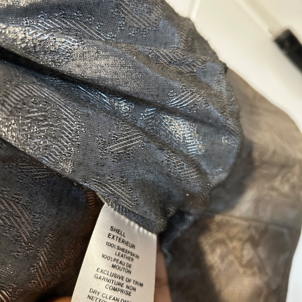 Authentic Canadian Sheepskin Leather Jacket - Picture 2 of 5